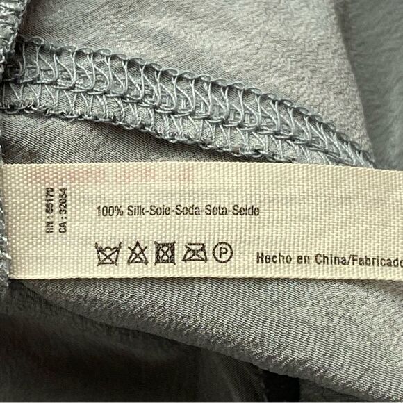 Free People Intimatley Gray Silk V-Neck Sleeveless Blouse Size Large - Picture 9 of 12